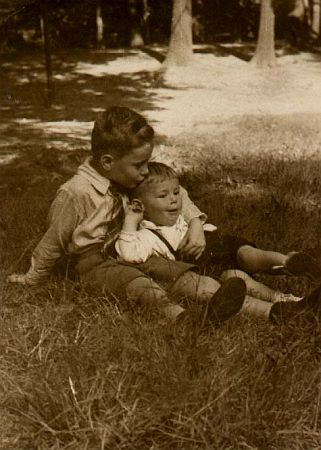 Robert Lieberman with his older brother George in Forest Park in 1943.