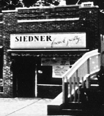 Siedner's Bakery circa 1940 on the west side of Lefferts Boulevard between Metropolitan Avenue and Abingdon Road in Kew Gardens, NY.