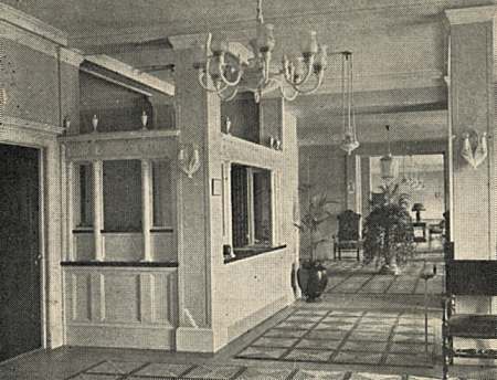 Office and lobby of the Kew Gardens Inn in Kew Gardens, NY c. 1923.
