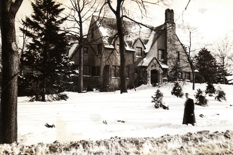 A house on Park Lane South at Mayfair Road on January 18, 1948.
