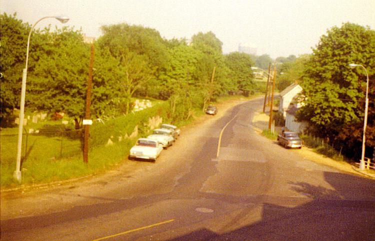 Kew Gardens Road looking past 126th Street toward Metropolitan Avenue in Jamaica (1964).