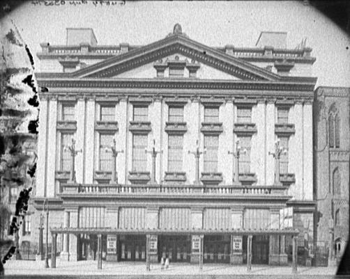 The Manhattan Opera House at 34th Street and 8th Avenue in Manhattan circa 1910.