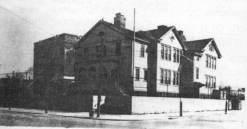 This is the old P.S. 54 on North Villa Street (today's 126th Street) at Hillside Avenue in Hayestown (today's Richmond Hill, NY).
