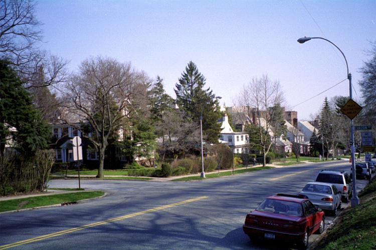Looking south on Park Lane South past Curzon Road, Kew Gardens, NY.